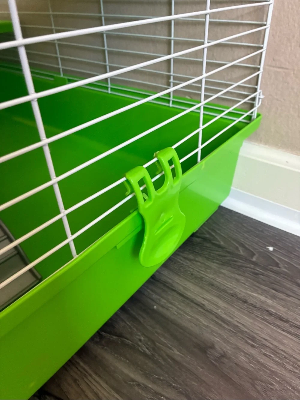 Kaytee Chinchilla or Ferret Starter Habitat - Green